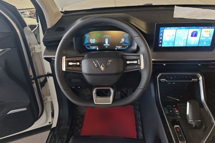 Used Wuling Asta 2022 2.0L DHT Electric-Speed Version Steering Wheel