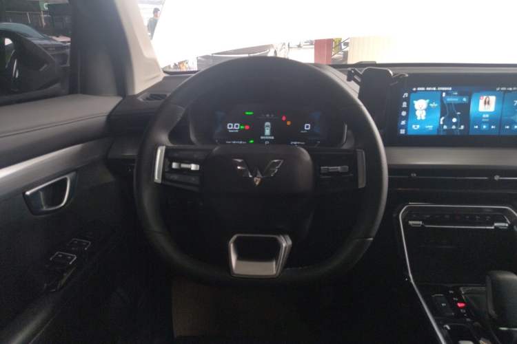 Used Wuling Asta 2022 2.0L DHT Electric-Speed Version Steering Wheel