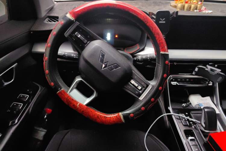 Used Wuling Asta 2022 2.0L DHT Electric-Speed Version Steering Wheel