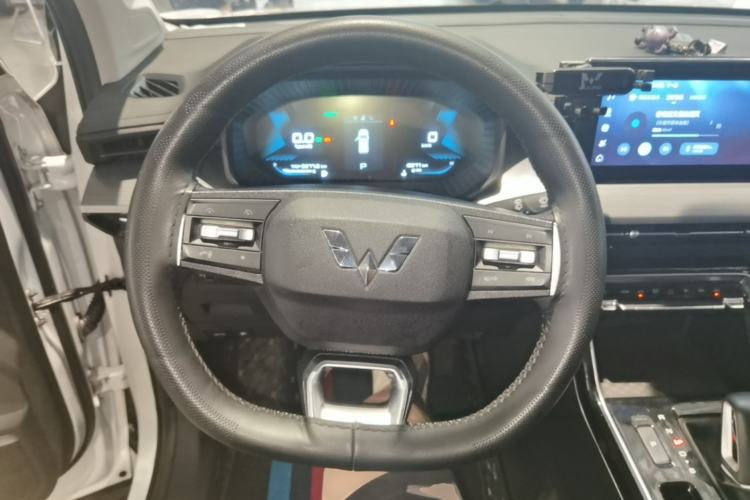 Used Wuling Asta 2022 2.0L DHT Electric-Speed Version Steering Wheel