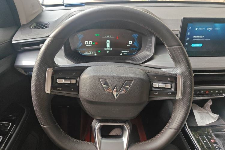 Used Wuling Asta 2022 2.0L DHT Electric-Speed Version Steering Wheel