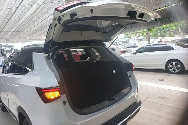 Used Wuling Asta 2022 2.0L DHT Electric-Speed Version Trunk