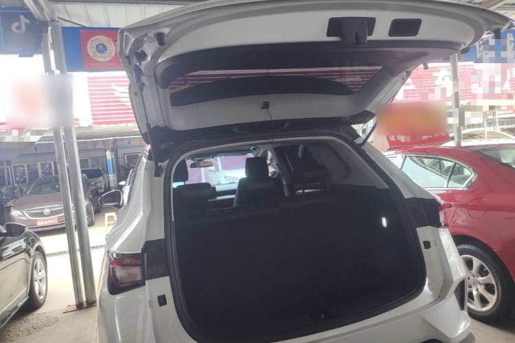 Used Wuling Asta 2022 2.0L DHT Electric-Speed Version Trunk