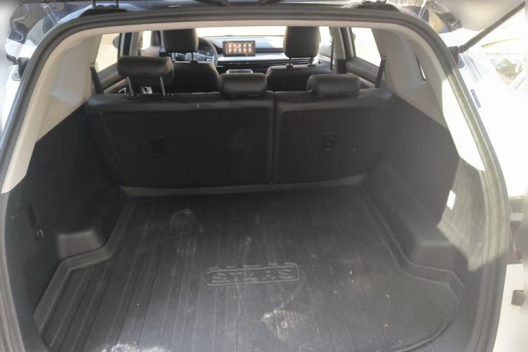 Used Wuling Asta 2022 2.0L DHT Electric-Speed Version Trunk