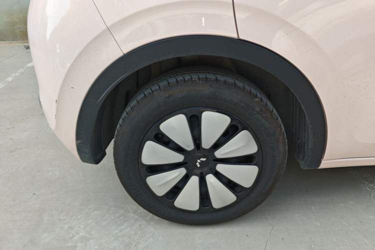Used Wuling Bingo 2023 333km Enjoy+ Version Exterior 8
