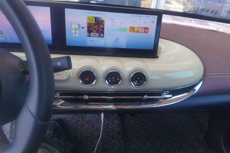 Used Wuling Bingo 2023 333 km Lingxi Connected Version Audio And AC Panel
