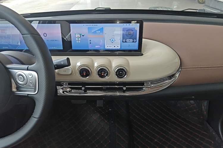 Used Wuling Bingo 2023 410 km Lingxi Deluxe Edition Audio And AC Panel