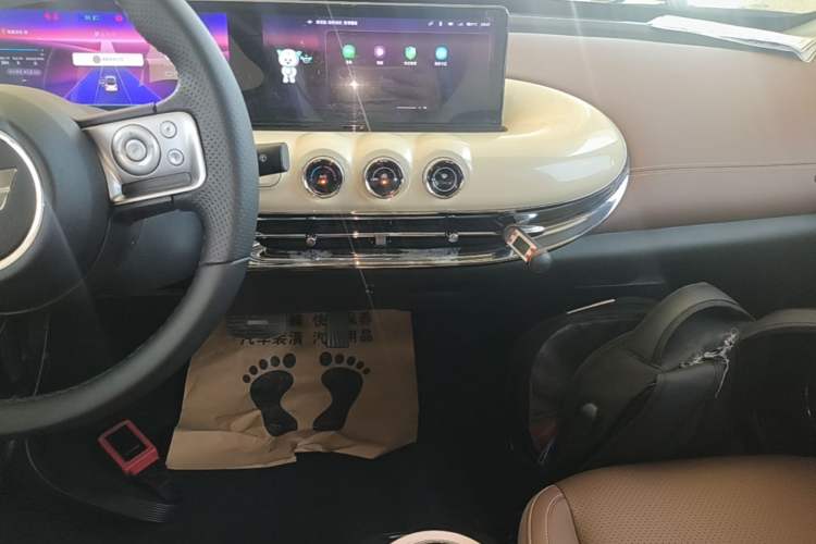 Used Wuling Bingo 2023 410 km Lingxi Deluxe Edition Audio And AC Panel