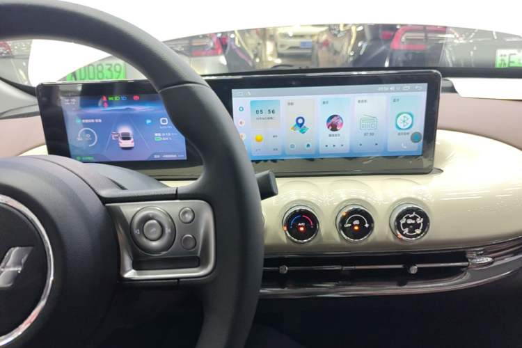Used Wuling Bingo 2023 333km Enjoy+ Version Audio And AC Panel