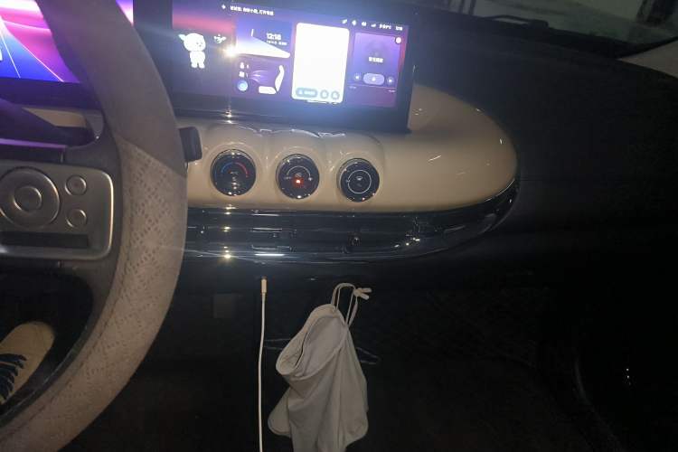Used Wuling Bingo 2023 333 km Lingxi Connected Version Audio And AC Panel