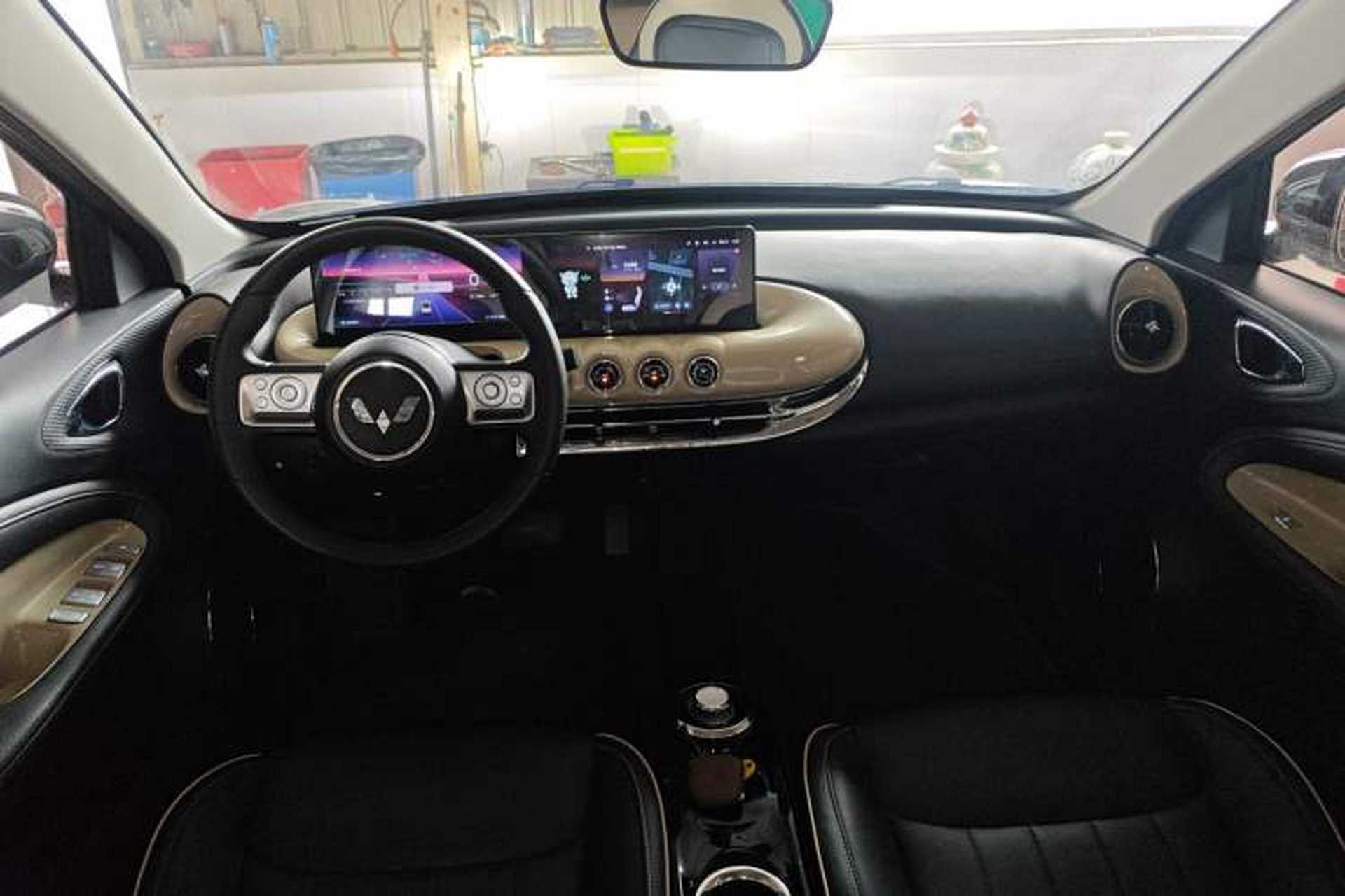 Used Wuling Bingo 2023 333 km Lingxi Connected Version Center Console