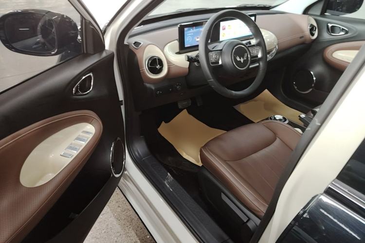 Used Wuling Bingo 2023 203km Comfort Edition Driver Seat