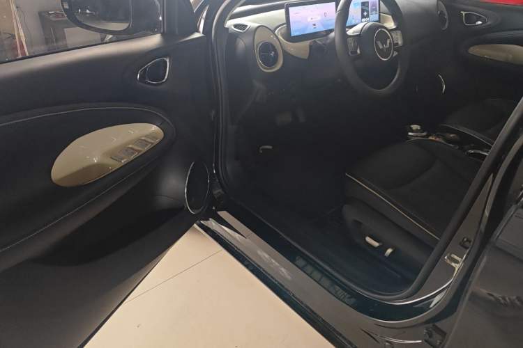 Used Wuling Bingo 2023 333 km Lingxi Connected Version Driver Seat