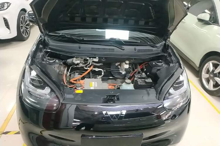 Used Wuling Bingo 2023 333 km Enjoyment Version Engine Bay