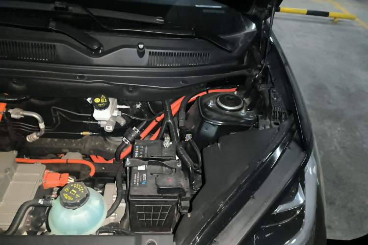 Used Wuling Bingo 2023 333 km Lingxi Connected Version Engine Bay Left