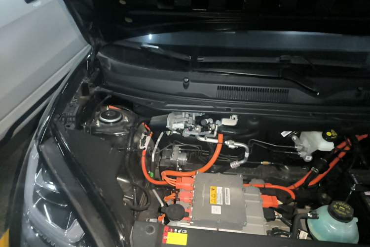 Used Wuling Bingo 2023 333 km Lingxi Connected Version Engine Bay Right