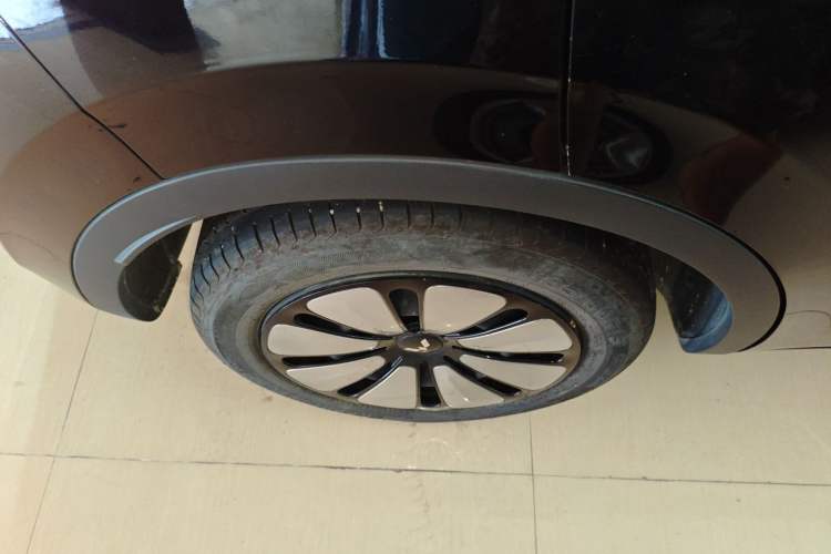 Used Wuling Bingo 2023 333 km Enjoyment Version Exterior 4