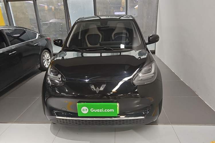 Used Wuling Bingo 2023 333 km Lingxi Connected+ Version Front