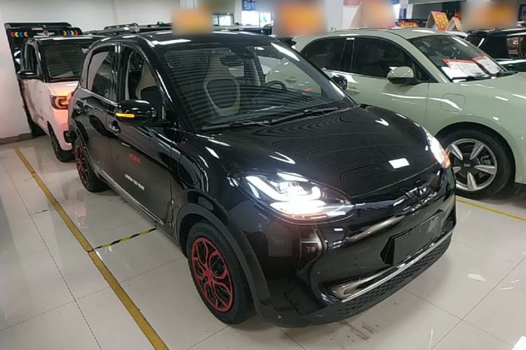 Used Wuling Bingo 2023 333 km Enjoyment Version Front Right 45 Deg