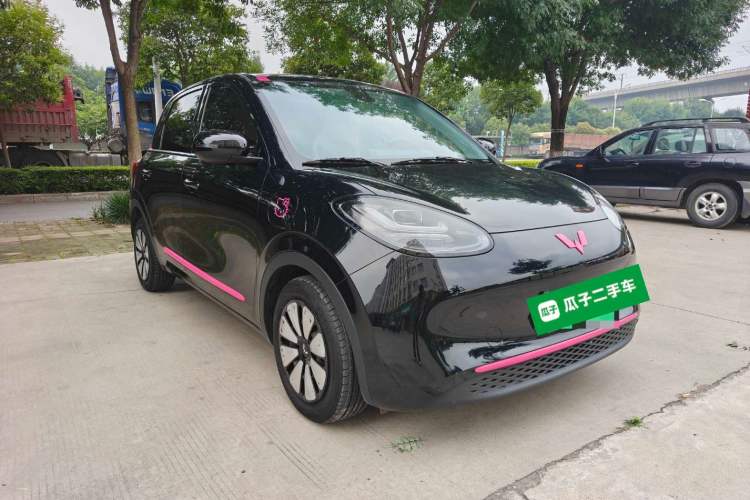 Used Wuling Bingo 2023 203km Comfort Edition Front Right 45 Deg