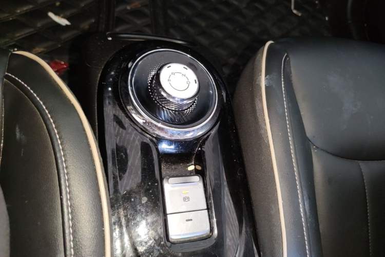 Used Wuling Bingo 2023 333 km Enjoyment Version Gear Lever