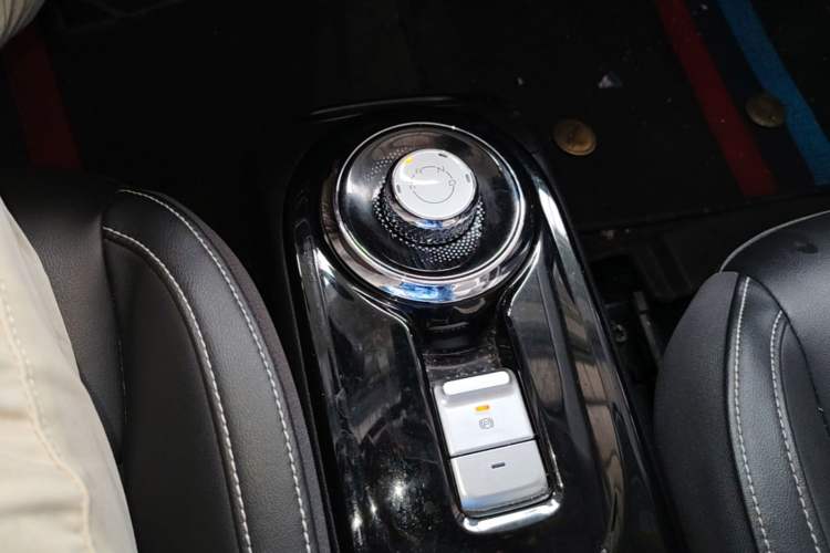 Used Wuling Bingo 2023 333 km Enjoyment Version Gear Lever