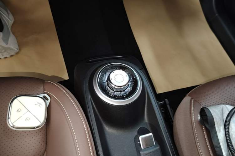 Used Wuling Bingo 2023 203km Comfort Edition Gear Lever
