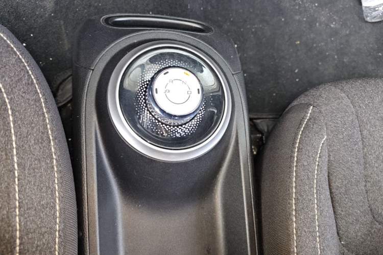 Used Wuling Bingo 2023 333 km Fast-Share Version Gear Lever