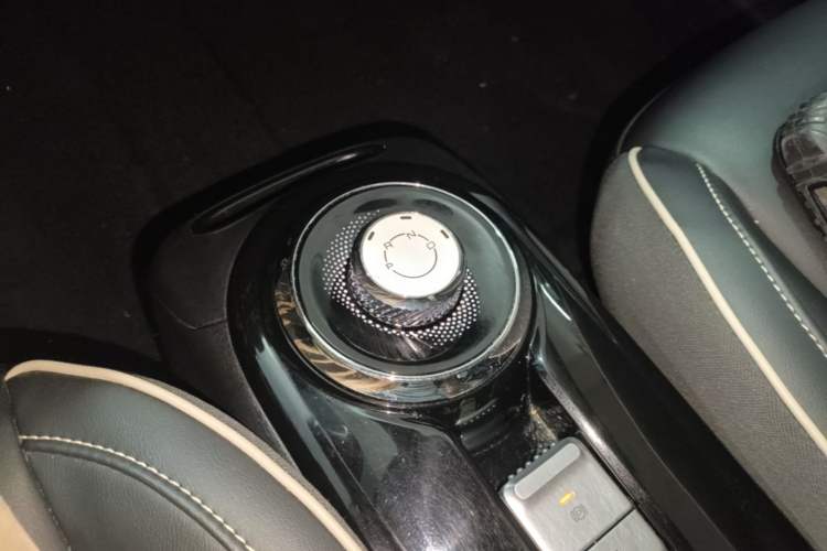 Used Wuling Bingo 2023 333 km Enjoyment Version Gear Lever