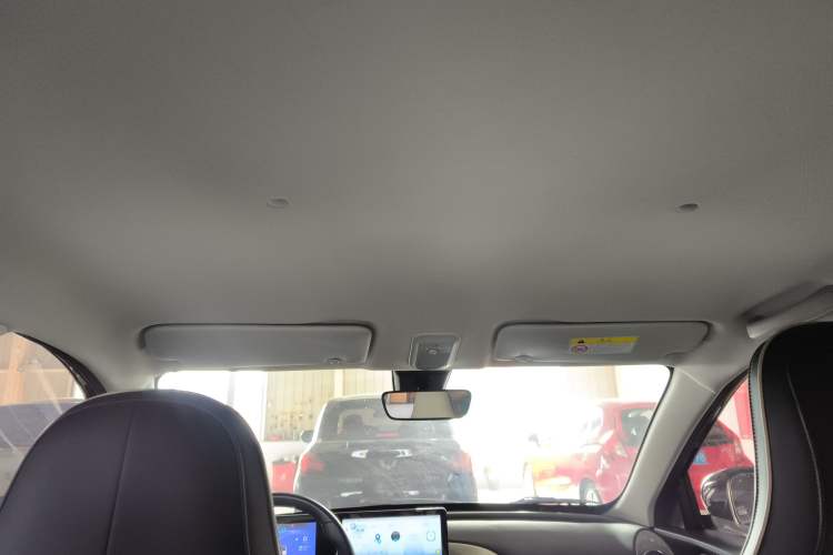 Used Wuling Bingo 2023 333 km Enjoyment Version Headliner