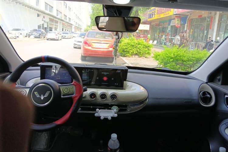 Used Wuling Bingo 2023 333 km Enjoyment Version Headliner