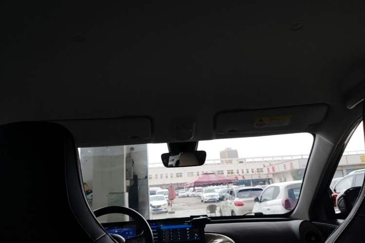 Used Wuling Bingo 2023 333 km Enjoyment Version Headliner