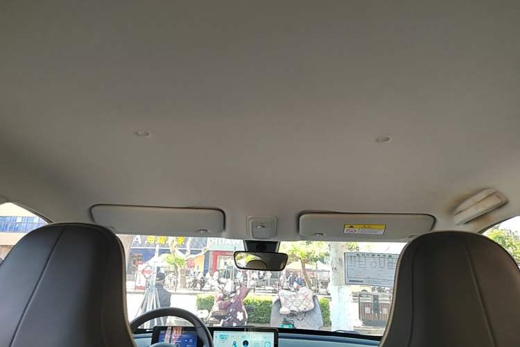 Used Wuling Bingo 2023 333 km Enjoyment Version Headliner