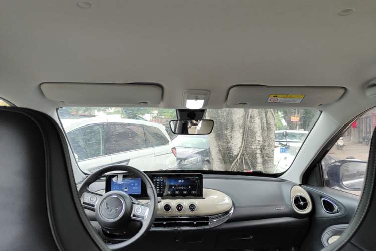 Used Wuling Bingo 2023 333 km Enjoyment Version Headliner
