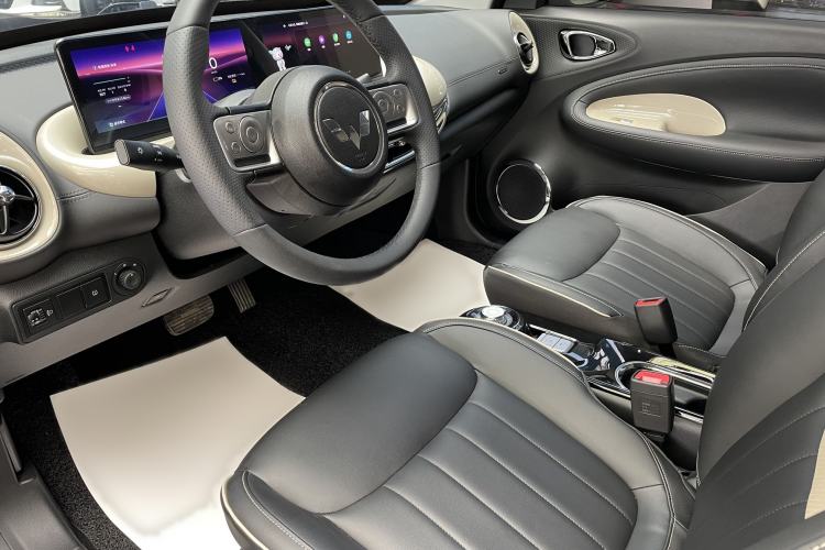 Used Wuling Bingo 2023 333 km Lingxi Connected+ Version Interior 1