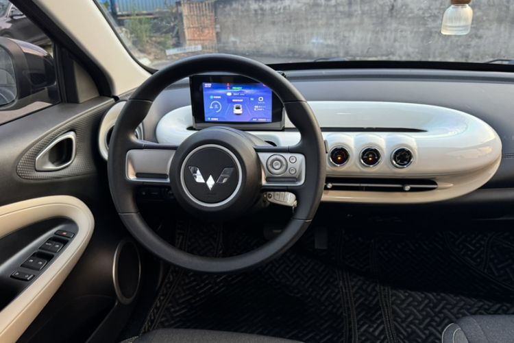 Used Wuling Bingo 2023 203km Light Edition Interior 12