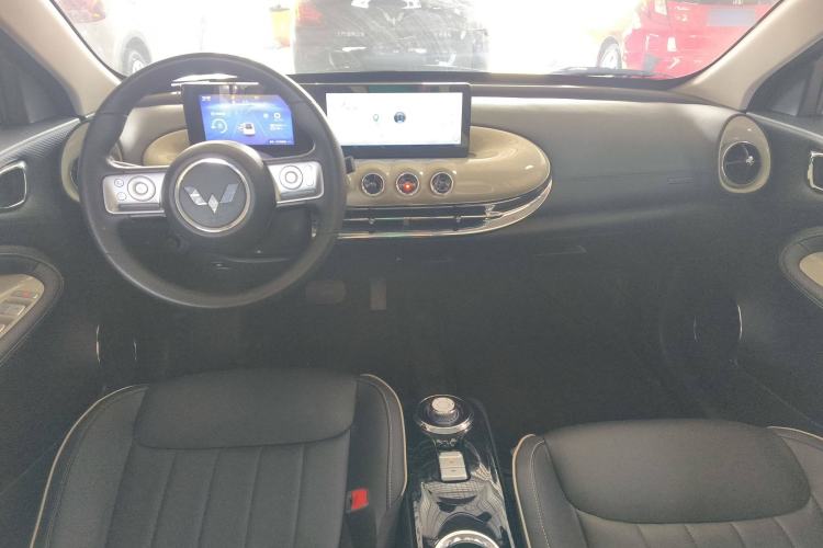 Used Wuling Bingo 2023 333 km Enjoyment Version Interior 2