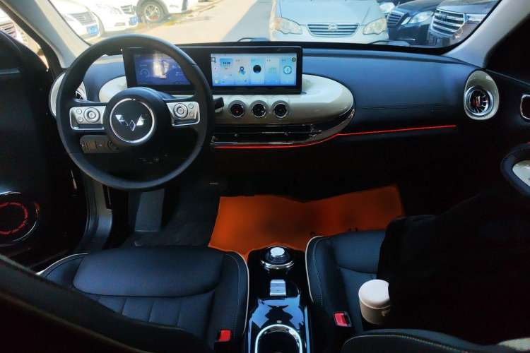 Used Wuling Bingo 2023 333 km Enjoyment Version Interior 3