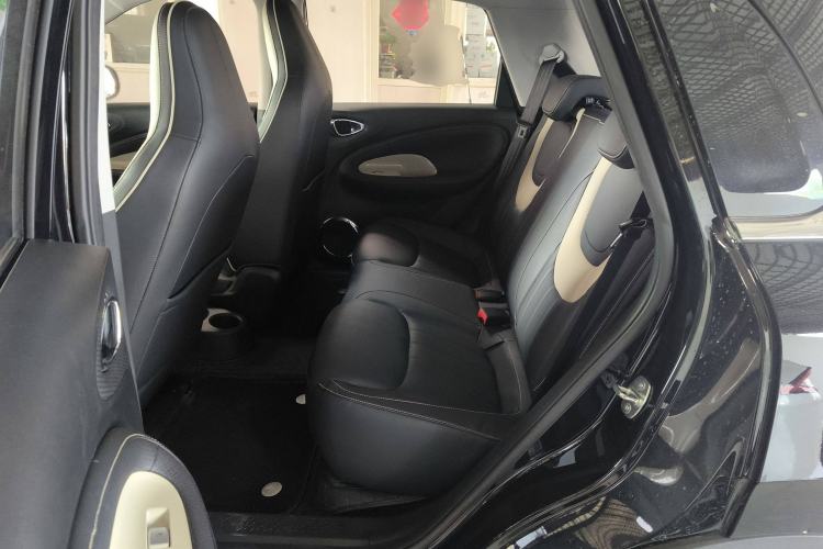 Used Wuling Bingo 2023 333 km Enjoyment Version Interior 4