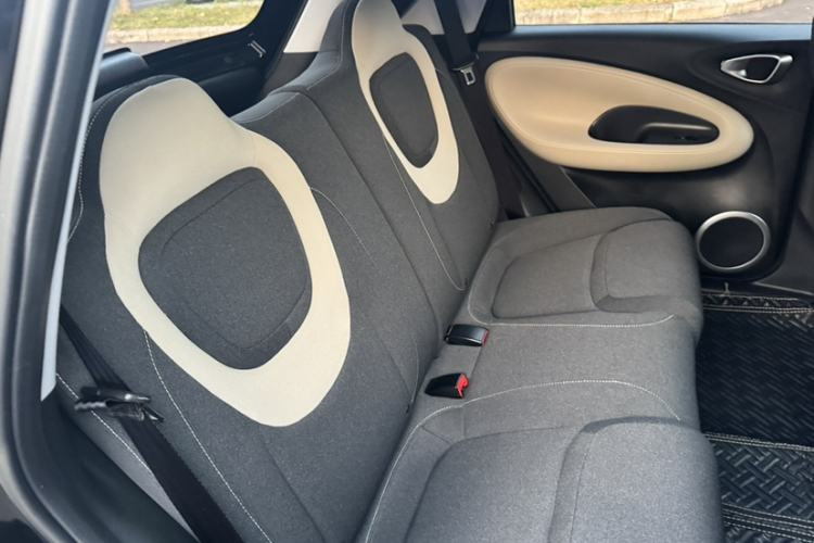 Used Wuling Bingo 2023 203km Light Edition Interior 6