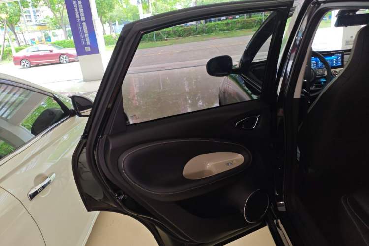 Used Wuling Bingo 2023 333 km Enjoyment Version Interior 6