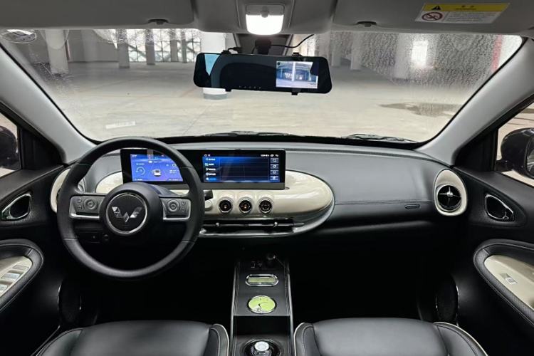 Used Wuling Bingo 2023 333 km Enjoyment Version Interior 7