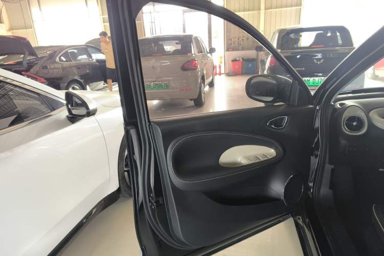 Used Wuling Bingo 2023 333 km Enjoyment Version Interior 7