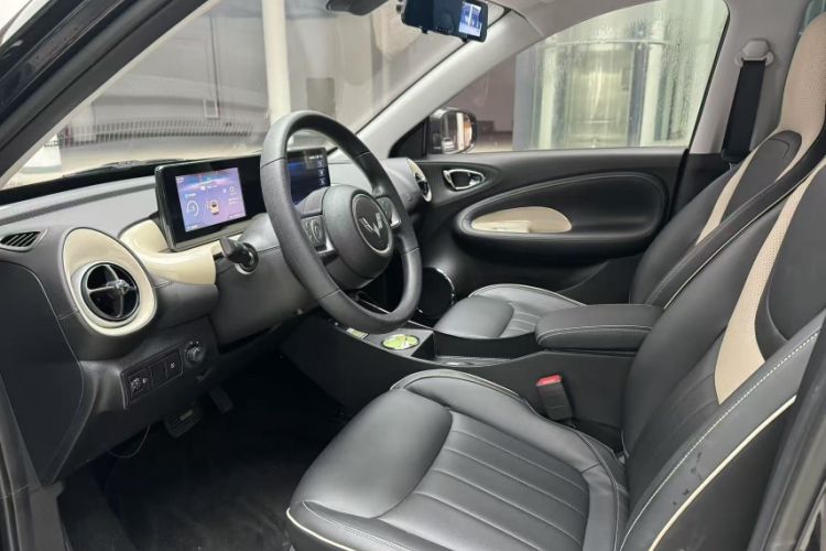 Used Wuling Bingo 2023 333 km Enjoyment Version Interior 9
