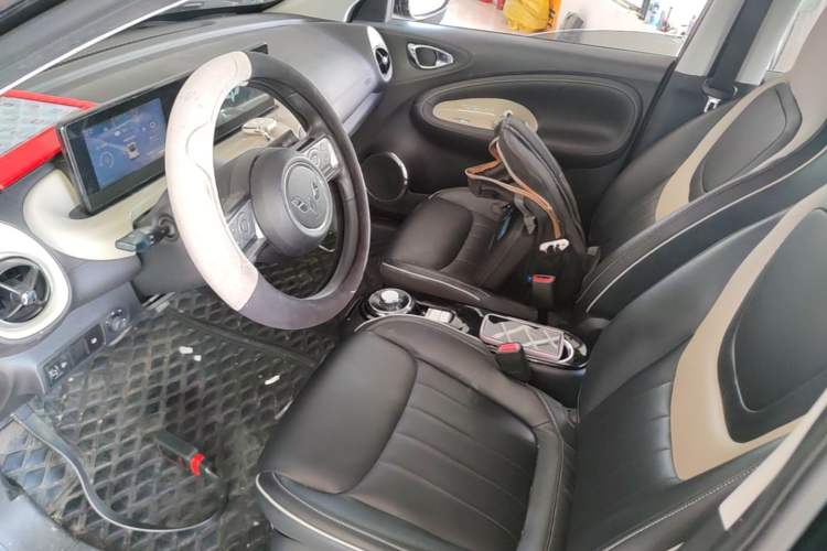 Used Wuling Bingo 2023 333 km Enjoyment Version Left Front Seat