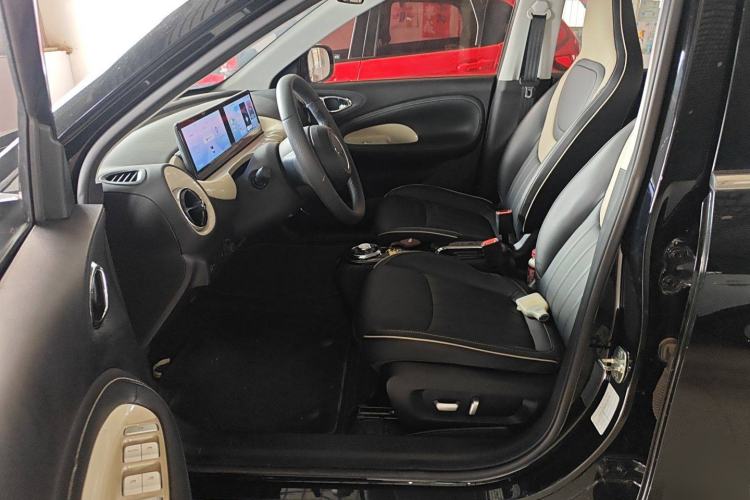 Used Wuling Bingo 2023 333 km Lingxi Connected Version Left Front Seat