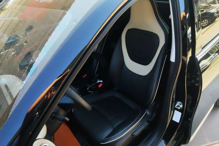 Used Wuling Bingo 2023 333 km Enjoyment Version Left Front Seat
