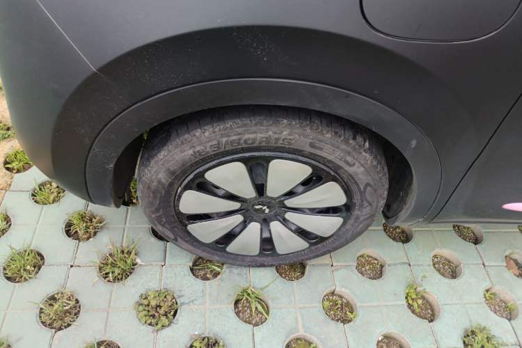 Used Wuling Bingo 2023 333km Enjoy+ Version Left Front Wheel Hub