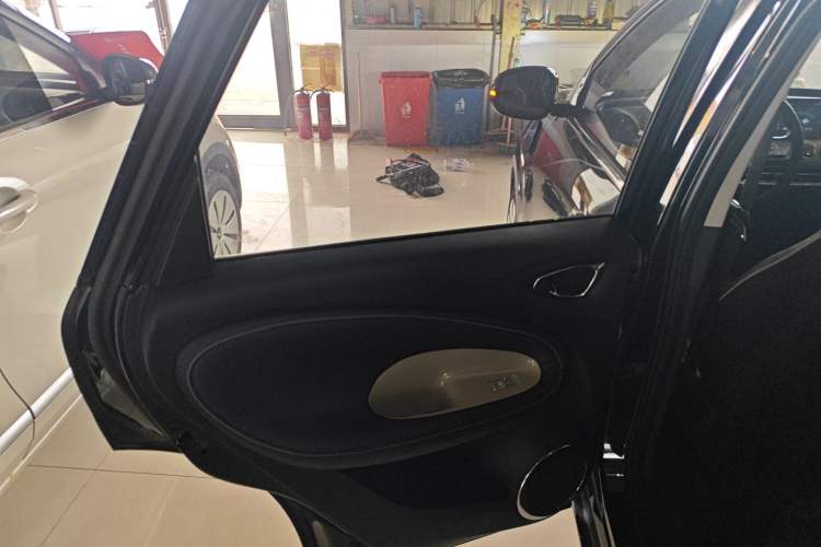 Used Wuling Bingo 2023 333 km Lingxi Connected Version Left Rear Door Interior