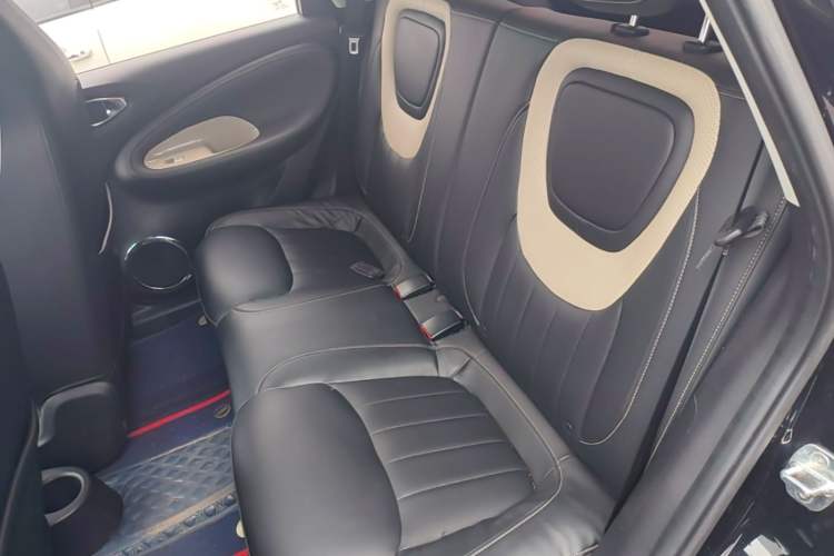 Used Wuling Bingo 2023 333 km Enjoyment Version Left Rear Seat